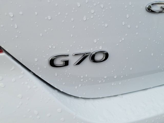 2022 Genesis G70 2.0T