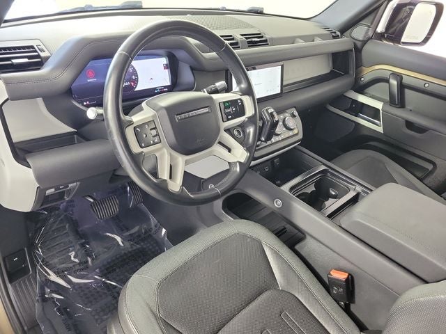 2020 Land Rover Defender 110 SE