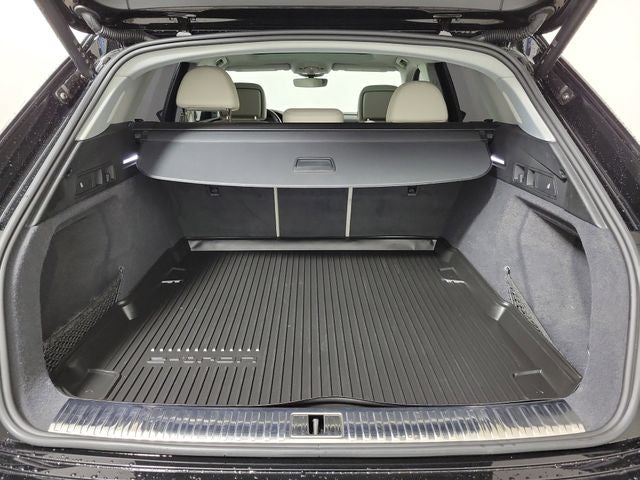 2024 Audi Q8 e-tron Premium Plus quattro