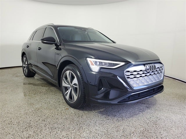 2024 Audi Q8 e-tron Premium Plus quattro