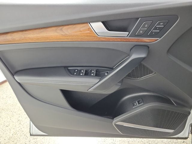2023 Audi Q5 40 Premium Plus quattro