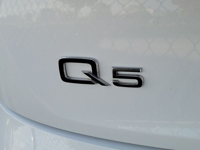2023 Audi Q5 40 Premium Plus quattro