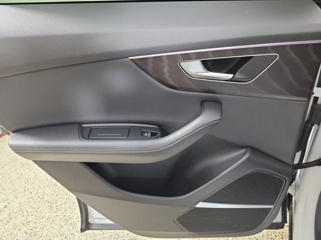 2023 Audi Q8 55 Premium Plus quattro