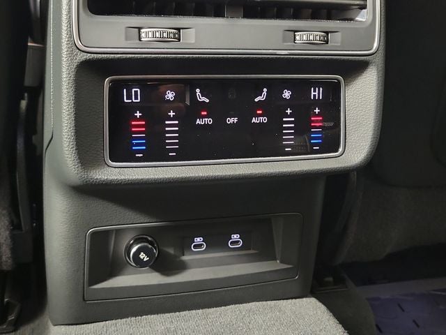 2023 Audi Q8 55 Premium Plus quattro