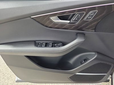 2023 Audi Q8 55 Premium Plus quattro