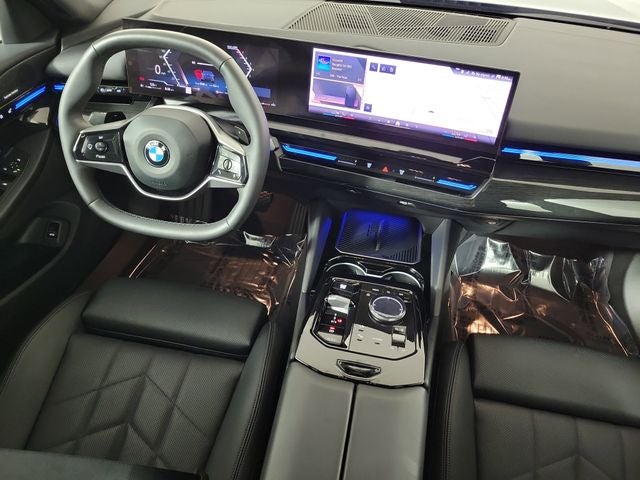 2025 BMW 5 Series 530i