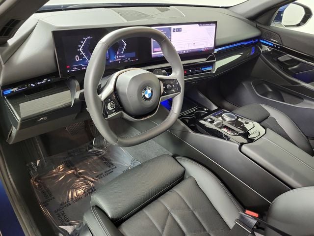 2025 BMW 5 Series 530i