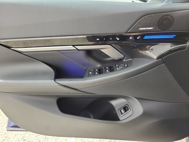 2025 BMW 5 Series 530i