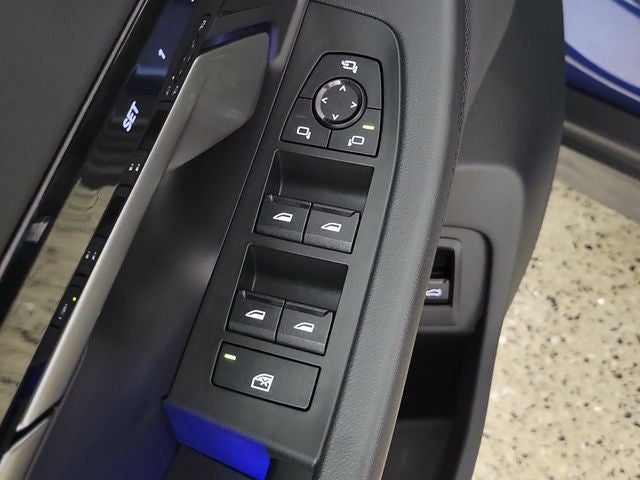 2025 BMW 5 Series 530i