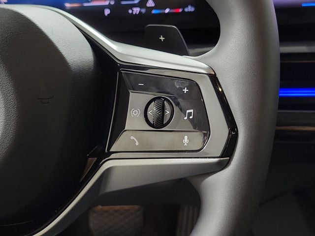 2025 BMW 5 Series 530i