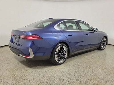 2025 BMW 5 Series 530i