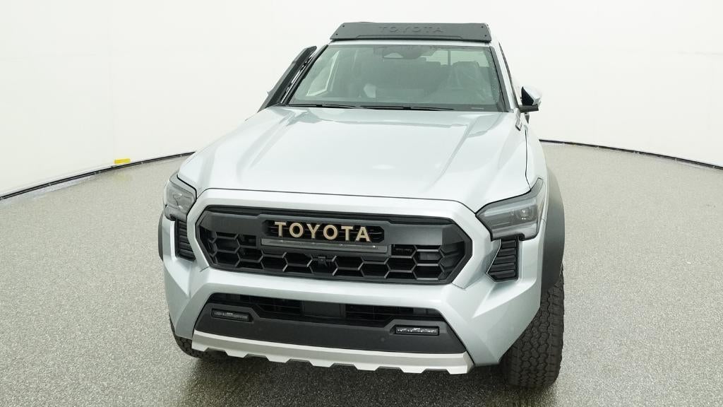2026 Toyota Tacoma i-FORCE MAX Tacoma Trailhunter