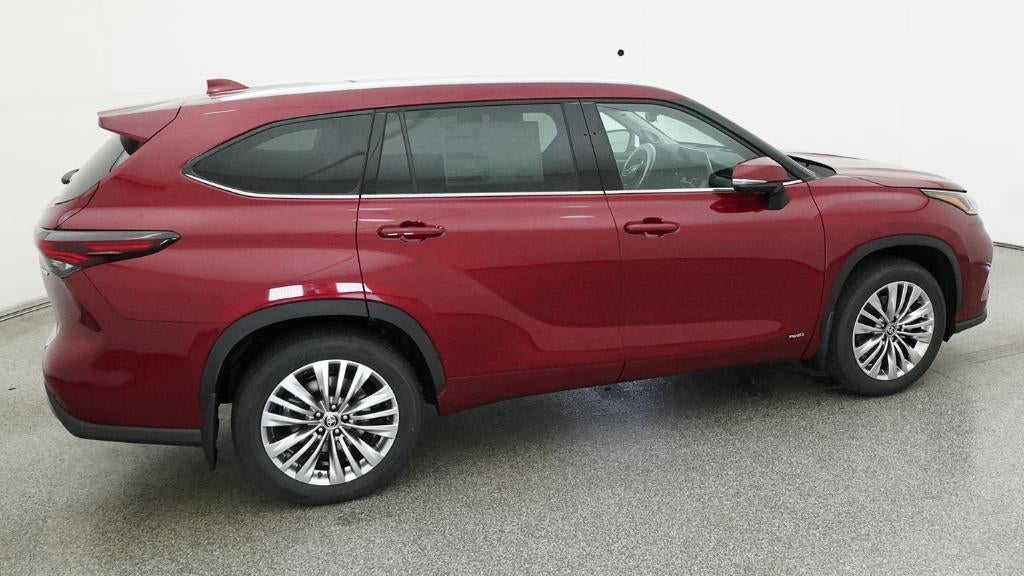 2026 Toyota Highlander Hybrid Platinum