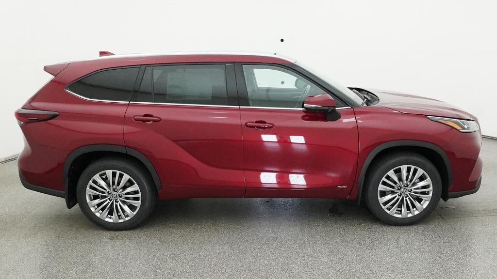 2026 Toyota Highlander Hybrid Platinum