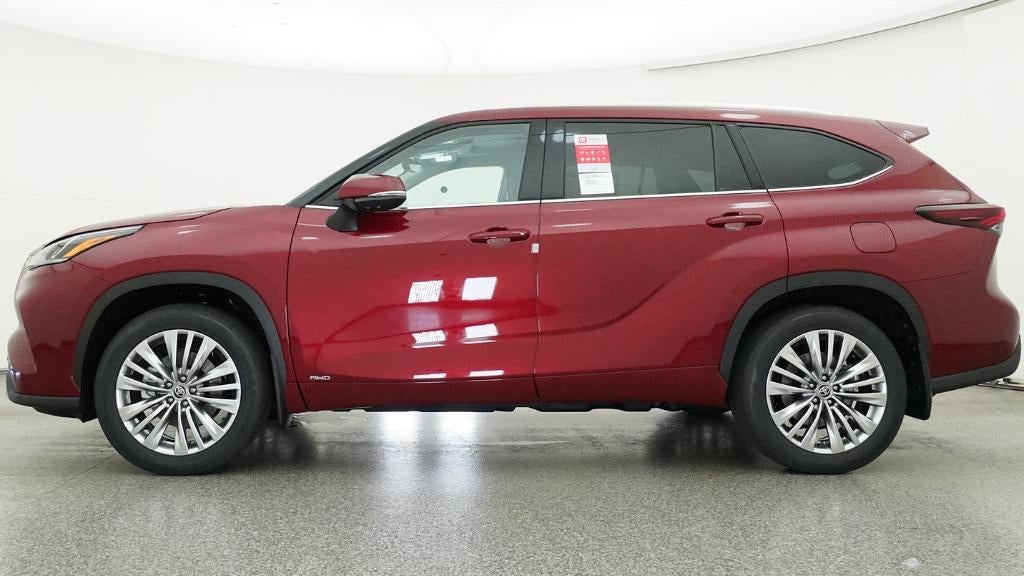 2026 Toyota Highlander Hybrid Platinum
