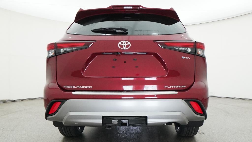 2026 Toyota Highlander Hybrid Platinum