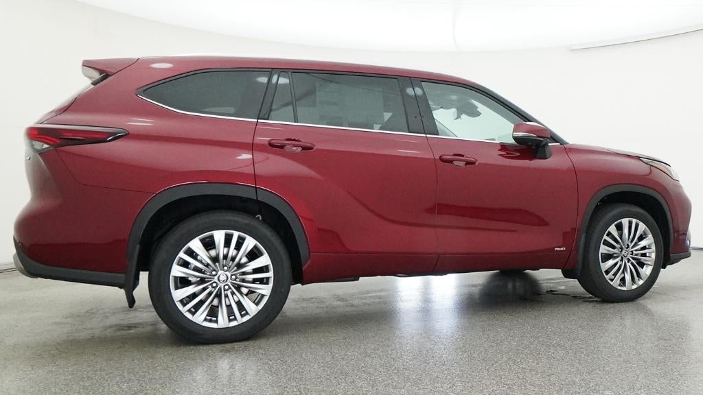 2026 Toyota Highlander Hybrid Platinum