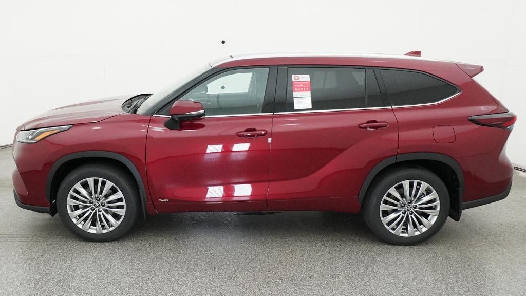 2026 Toyota Highlander Hybrid Platinum