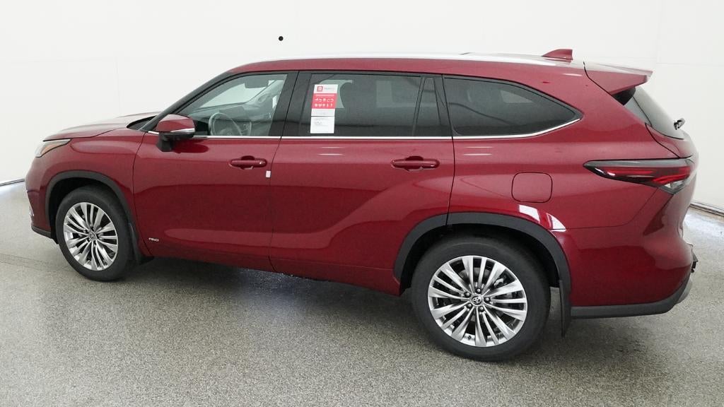 2026 Toyota Highlander Hybrid Platinum