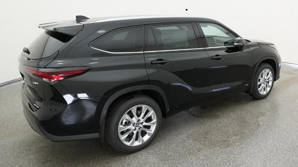 2026 Toyota Highlander Hybrid Limited