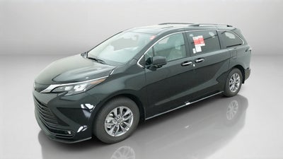 2026 Toyota Sienna XLE