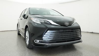 2026 Toyota Sienna Limited