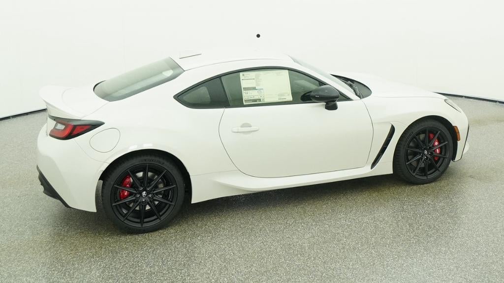 2026 Toyota GR86 Premium MT