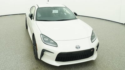2026 Toyota GR86 Premium MT