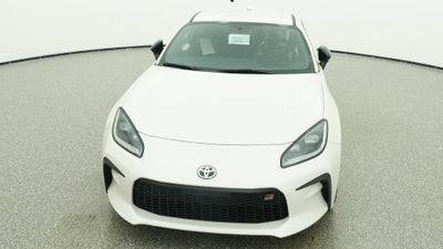 2026 Toyota GR86 Premium MT