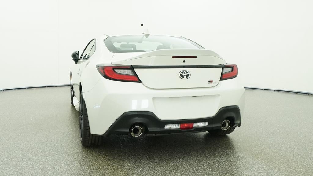 2026 Toyota GR86 Premium MT
