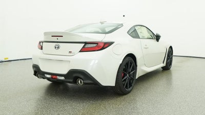 2026 Toyota GR86 Premium MT