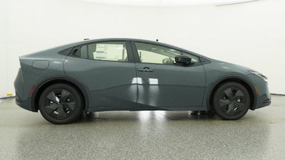 2026 Toyota Prius Plug-in Hybrid SE