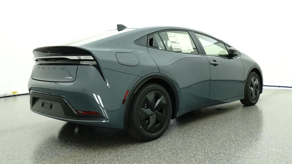 2026 Toyota Prius Plug-in Hybrid SE