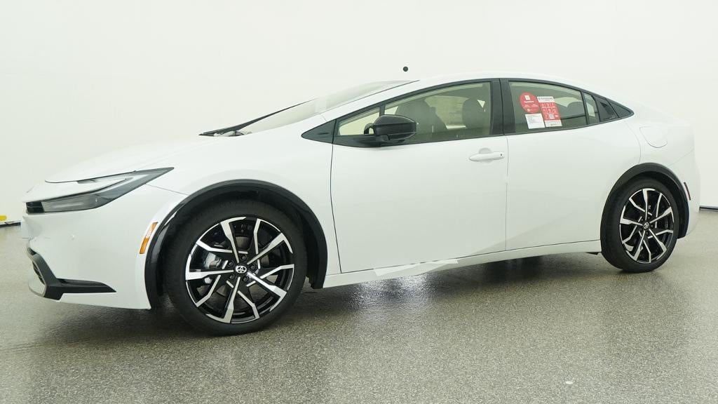 2027 Toyota Prius Plug-in Hybrid XSE