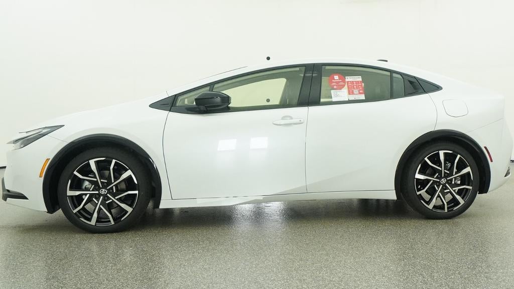 2027 Toyota Prius Plug-in Hybrid XSE