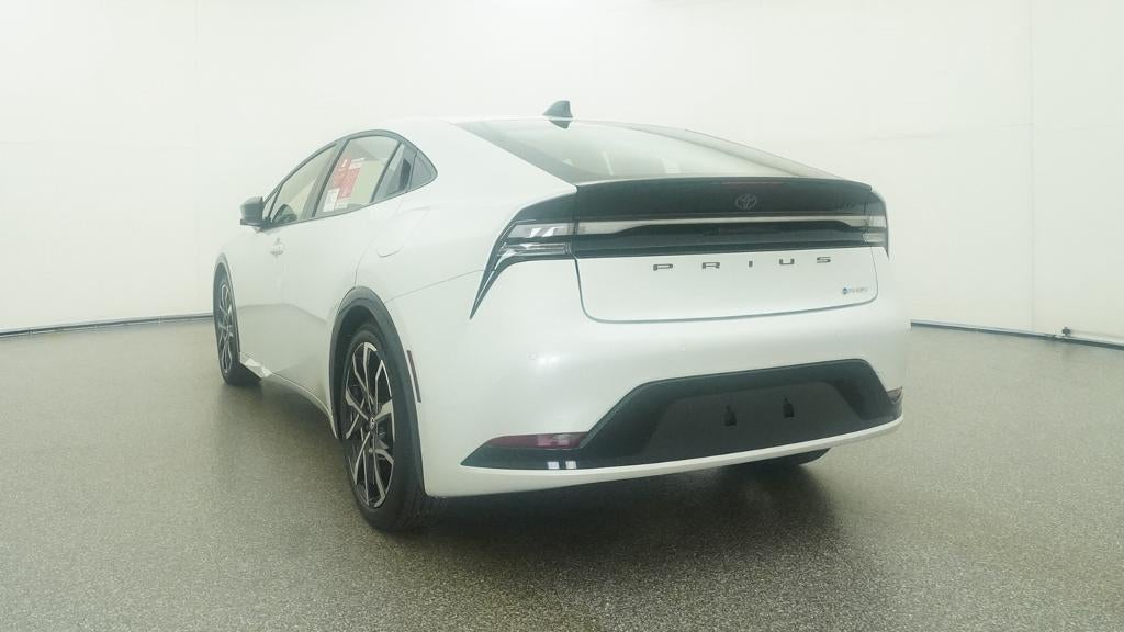 2027 Toyota Prius Plug-in Hybrid XSE
