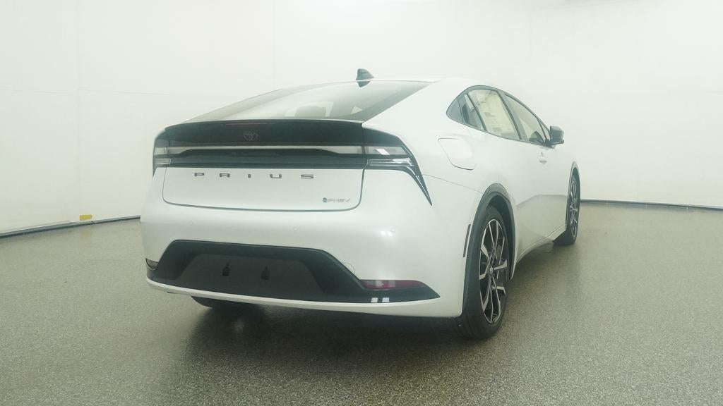 2027 Toyota Prius Plug-in Hybrid XSE