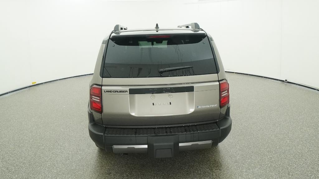 2026 Toyota Land Cruiser 4WD (Natl)