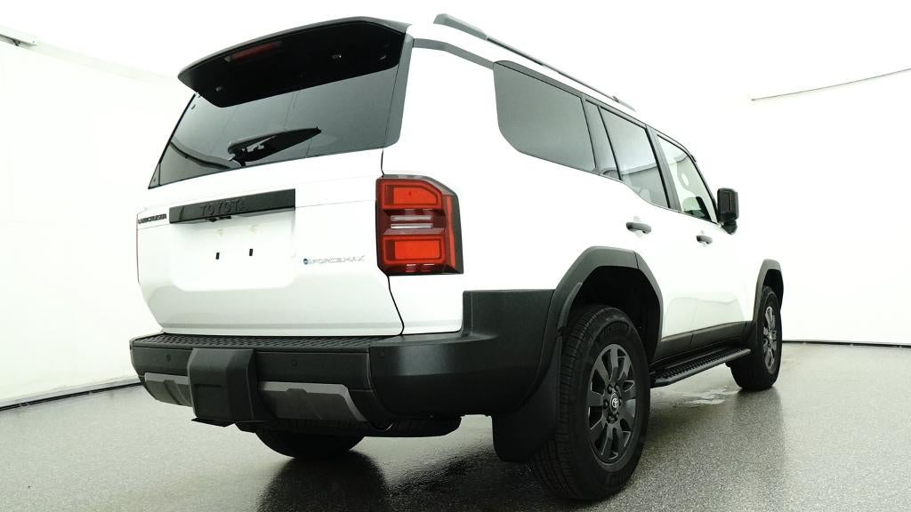 2027 Toyota Land Cruiser Base
