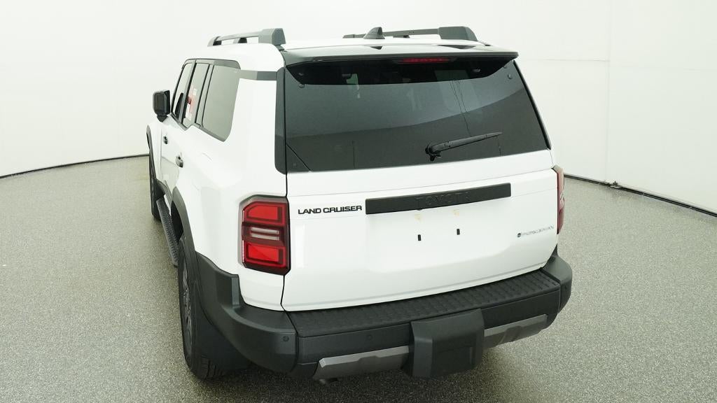 2027 Toyota Land Cruiser Base