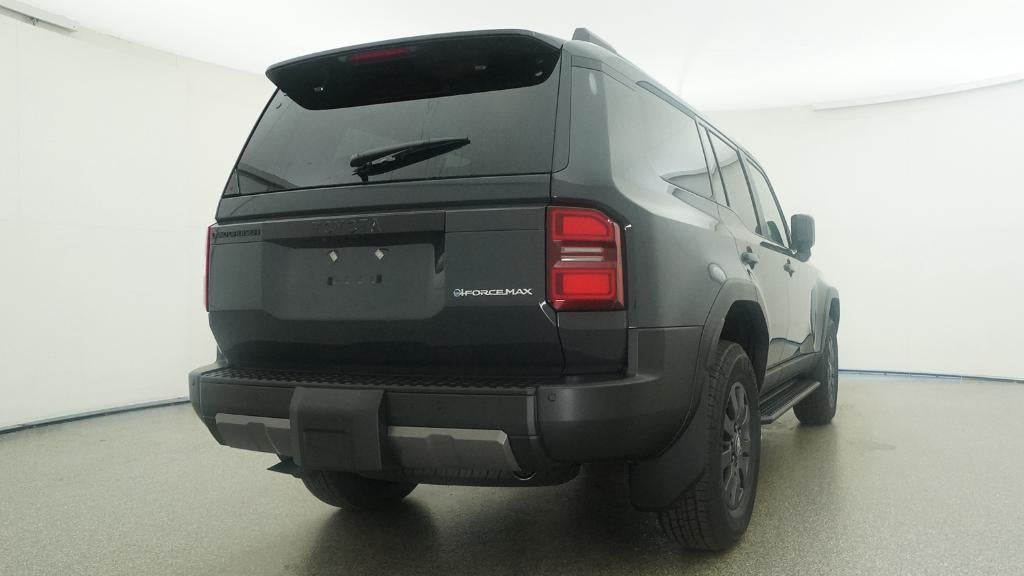2027 Toyota Land Cruiser 4WD (Natl)