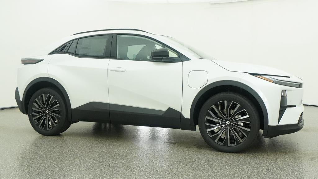 2026 Toyota C-HR XSE