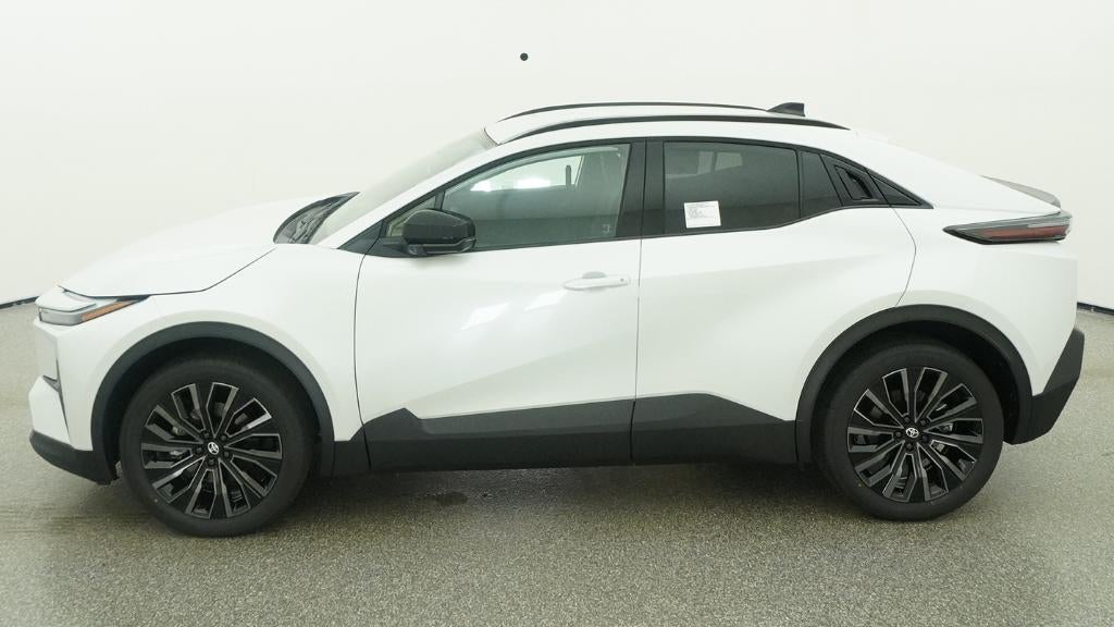 2026 Toyota C-HR XSE