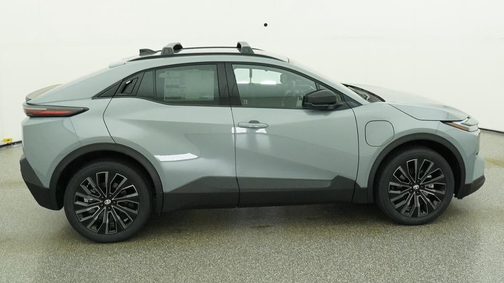 2026 Toyota C-HR XSE
