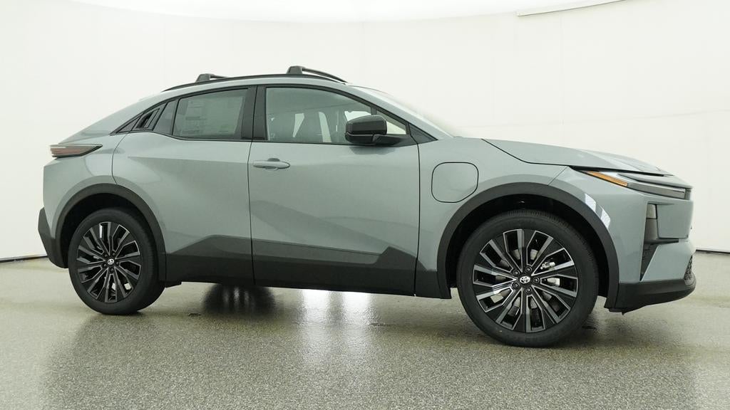 2026 Toyota C-HR XSE