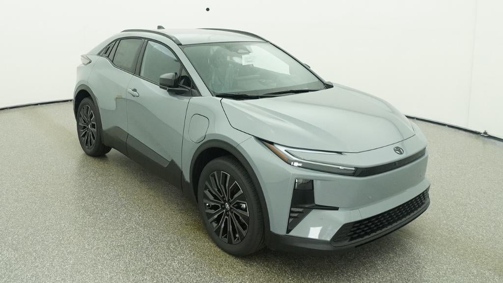 2026 Toyota C-HR XSE