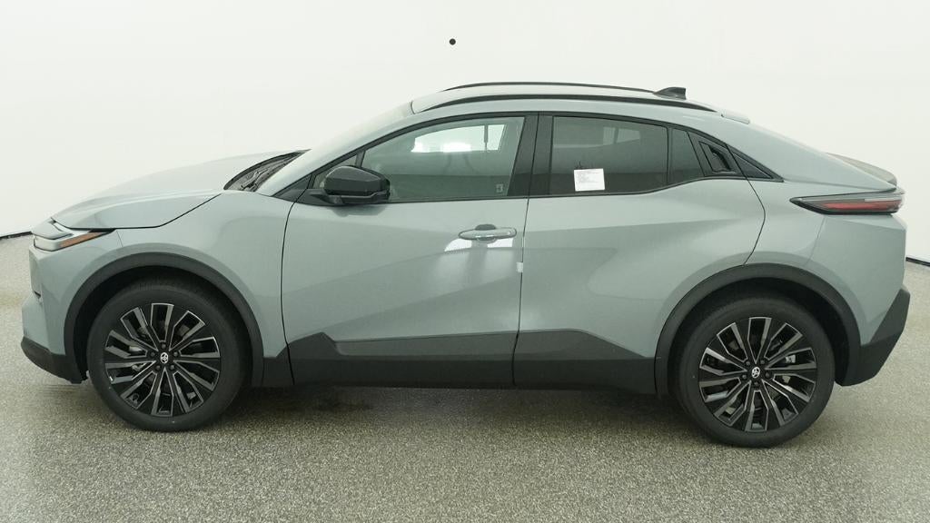 2026 Toyota C-HR XSE