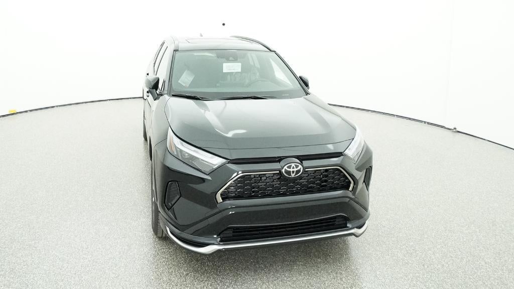 2025 Toyota RAV4 Plug-in Hybrid SE