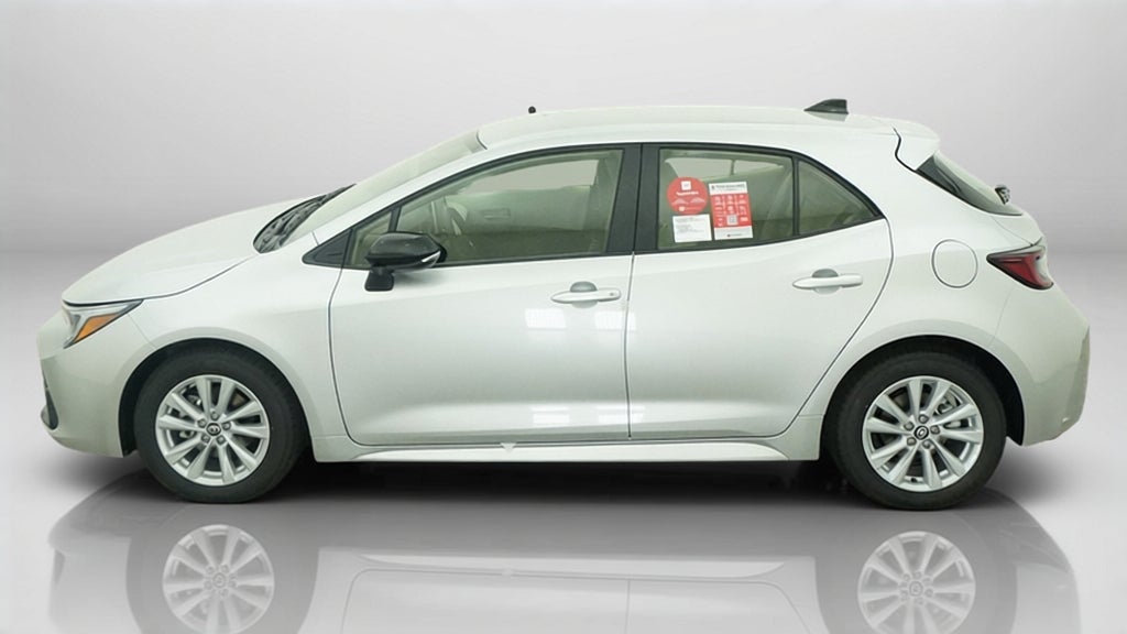2027 Toyota Corolla Hatchback SE