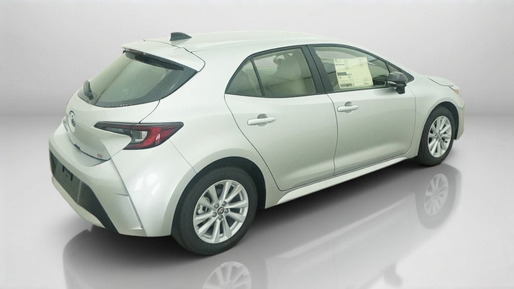2027 Toyota Corolla Hatchback SE
